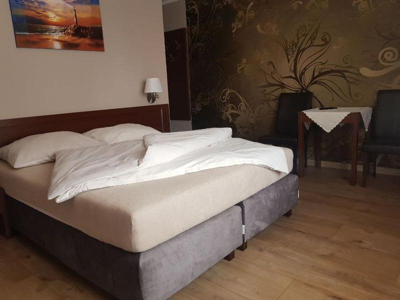 Villa Carmen Мендзиводзе Екстериор снимка